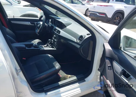 2013 Mercedes-Benz C 300 Luxury 4Matic/Sport 4Matic from USA, damaged, VIN WDDGF8AB4DR254152